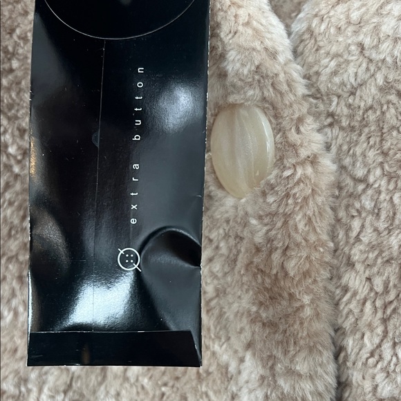 Elegant Tan Teddy Jacket for Women - Picture 4 of 5